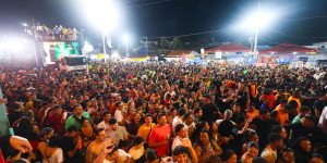Multidão lota Avenida Litorânea na sexta de Carnaval com shows de Alok, Nattan e Chicabana
