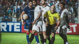 CBF afasta árbitro e bandeirinha por erro em marcação de pênalti contra o Moto Club