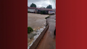 Chuva provoca transtornos e ameaça ponte na região da Beira Rio, na MA-204