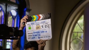 Alunos da escola de cinema lançam clipe nesta quinta