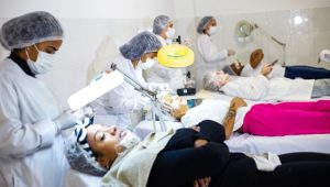 Clínica abre vaga para Esteticista ou Biomédica Esteta com experiência