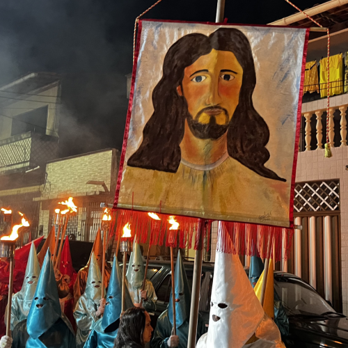 Procissão revive últimos passos de Jesus, em São Luís