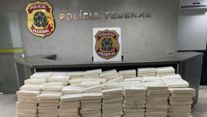 PF apreende cerca de uma tonelada de cocaína e prende quatro pessoas em Ribamar