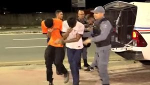 Quadrilha suspeita de roubar carro de motorista de app para cometer assaltos é presa