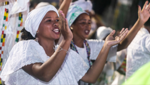 Banho de Cheiro abre o Carnaval de Ribamar com fé e tradição