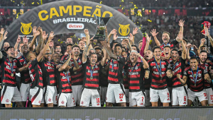 Flamengo vence Ceará por 1 a 0 e conquista o título do Brasileirão 2025
