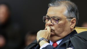 Flávio Dino diz que não cabe ao Judiciário redesenhar sistema tributário