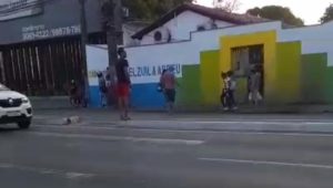 Faixas apagadas deixam a travessia de pedestres perigosa em avenidas de São Luís