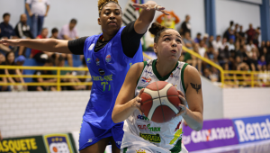 Sampaio Basquete vence Santo André com grande atuação de Gabi Guimarães