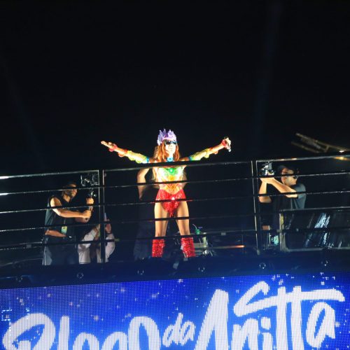 700 mil foliões lotam a Litorânea no Sábado de Carnaval 