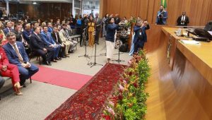 Fotos: Reprodução/Agência Assembleia