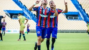 Ronald Camarão marca duas vezes e MAC vence Cordino em campo encharcado no Castelão