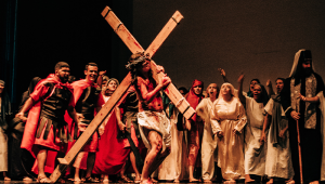 Espetáculo ‘Paixão de Cristo’ é atração no Teatro Arthur Azevedo