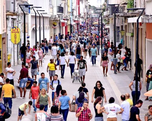 Maioria dos consumidores de São Luís ainda prefere comprar em lojas físicas, aponta pesquisa