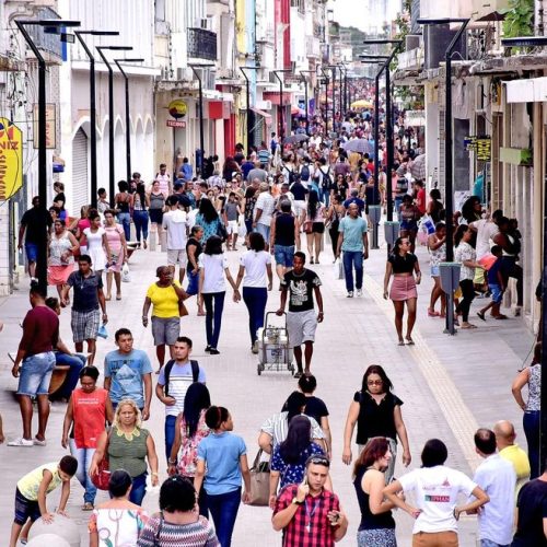 Maioria dos consumidores de São Luís ainda prefere comprar em lojas físicas, aponta pesquisa