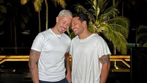 Carlinhos Maia e Lucas Guimarães se reconciliam no ano novo: “14 anos juntos”