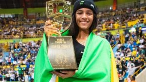 Com nota 9, maior da carreira, Rayssa Leal é bicampeã da Liga Mundial de Skate Street