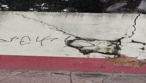 Muro do Hospital Nina Rodrigues pode desabar