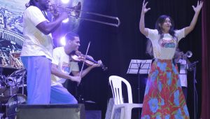 Grupo promove show para crianças da rede pública e masterclass para professores