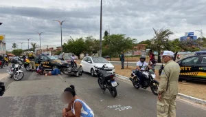Motociclistas ficam feridos após colisão na Avenida Camboa, em São Luís