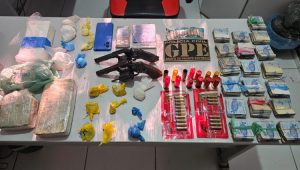Mulher é presa por tráfico de drogas e posse ilegal de armas em Codó