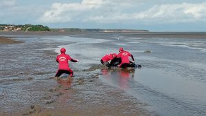 Corpo é resgatado às margens da maré na Beira Mar; morte ainda será investigada