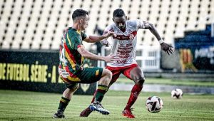 Imperatriz vence o Sampaio Corrêa no Castelão e mantém liderança do Estadual