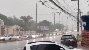 Vídeos: fortes chuvas causam transtornos na Grande São Luís nesta sexta-feira