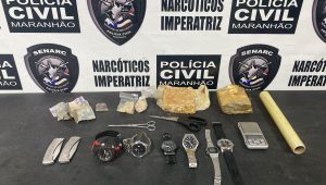 Homem investigado por tráfico é preso por manter companheira em cárcere privado