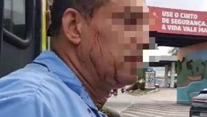 Vídeo: motorista fica ferido durante assalto a ônibus em São Luís