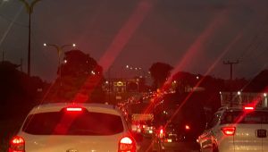 Trânsito fica intenso na saída de São Luís nas primeiras horas da Sexta-feira Santa