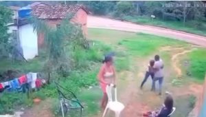 Vídeo: Desentendimento entre pai e filho termina em morte 