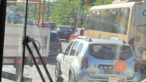 Acidente com quatro veículos causa engarrafamento na área Itaqui-Bacanga