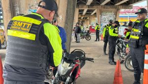 Operação rolezinho fiscaliza veículos irregulares e combate a crimes