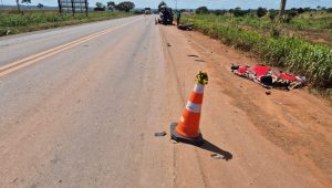 Motociclista morre após bater de frente com carro na BR-010 em Estreito