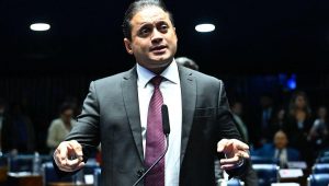 Weverton Rocha propõe incentivo a doações para instituições públicas com benefícios fiscais