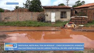 Vídeo: moradores reclamam de falta de infraestrutura na Avenida dos Bosques, no Jardim Tropical