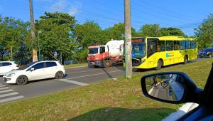 Três ônibus ficam “no prego” em diferentes regiões de São Luís e congestionam trânsito