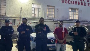 Motociclista fica ferido por linha chilena na Avenida dos Africanos