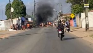 Moradores bloqueiam Estrada da Maioba em protesto por  melhorias infraestruturais