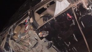 Tragédia: três pessoas da mesma família morrem durante acidente em Caixas