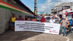 12 dias de Greve: rodoviários demitidos seguem com protesto na porta da empresa 1001