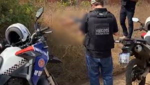 Corpo é encontrado com mais de 10 perfurações na região do Cumbique