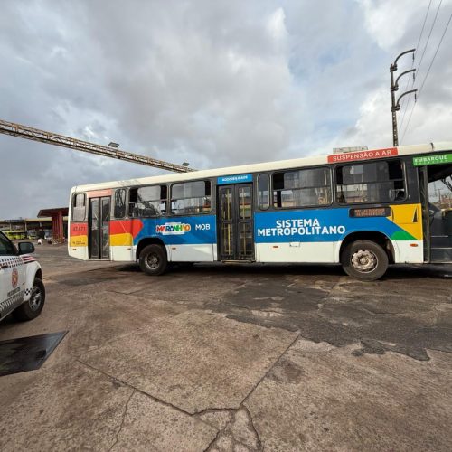Ônibus da 1001 são recolhidos pela Justiça por falta de pagamento do aluguel