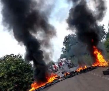 Moradores interditam MA-106 em protesto contra más condições da rodovia
