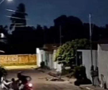 Vídeo: assaltante se passa por entregador de delivery e rouba moradores em São José de Ribamar