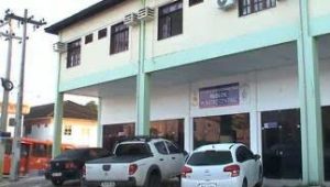 Suspeito tenta fugir da PM e se livrar de drogas, mas é preso com crack, maconha e cocaína em São Luís