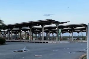 São Luís amanhece apenas com ônibus semiurbanos e terminais fechados