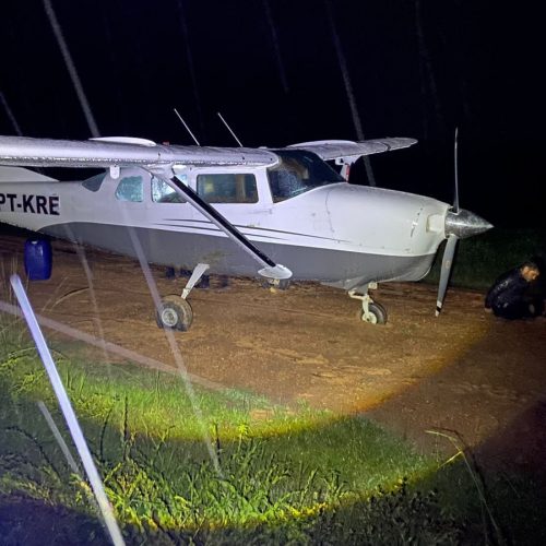 Em João Lisboa, mais de 500 kg de cocaína são apreendidos dentro de avião vindo da Bolívia