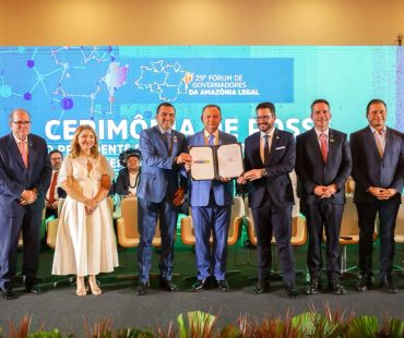 Weverton Rocha defende integração da Amazônia Legal durante posse de Carlos Brandão em consórcio